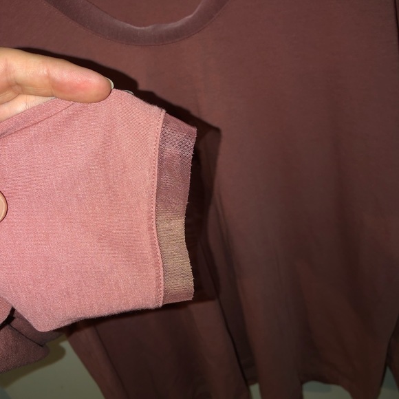 Victoria Sport top - Picture 2 of 2